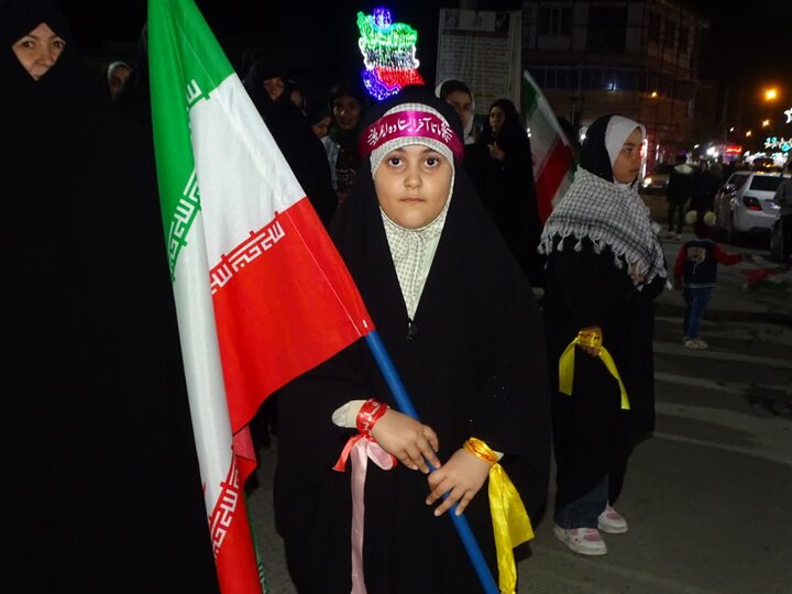 تصاویر/ تجدید بیعت با رهبر شهید انقلاب در شصت و چهارمین شب حضور مردمی شهرستان چهاربرج