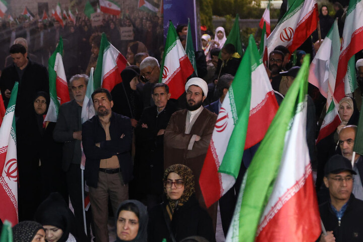 تصاویر / مراسم گرامیداشت شهدای ورزشکار همدان در شب ۶۴ قیام ملت مبعوث