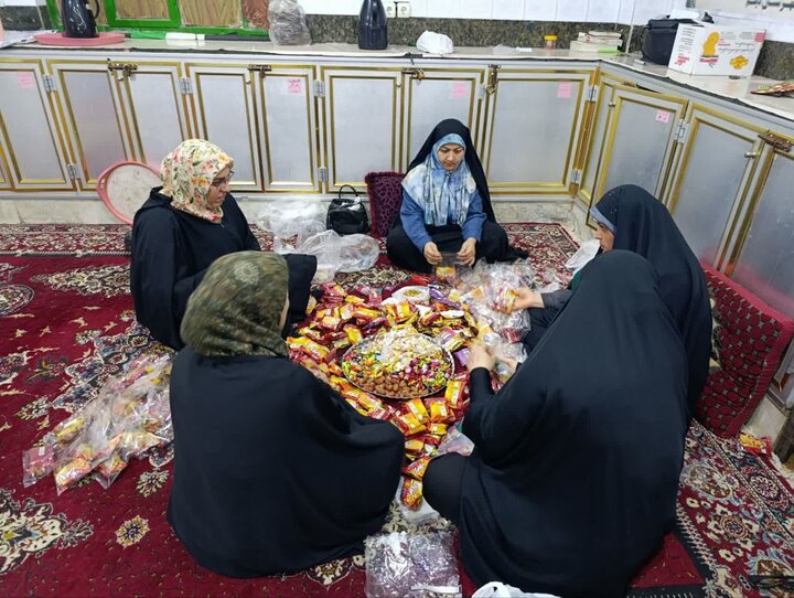 تصاویر/ بانوان دیلمی پشتیبان جبهه و رزمندگان