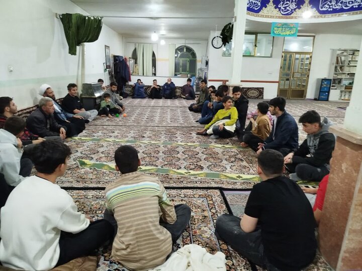 تصاویر/ حضور تبلیغی اساتید مدرسه علمیه تکاب در مساجد روستایی  و شهری