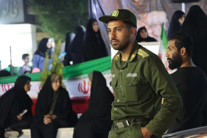 تصاویر/ شصت و چهارمین شب از اقتدار و شکوه و عظمت مردم استوار و مقاوم شهر اشکذر همچون کوه با صلابت ایستاده‌ برای ایران جان