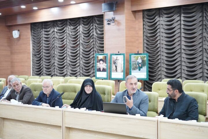 تصاویر/ نشست رئیس بنیاد شهید و امور ایثارگران با اعضای کمیسیون فرهنگی مجلس شورای اسلامی