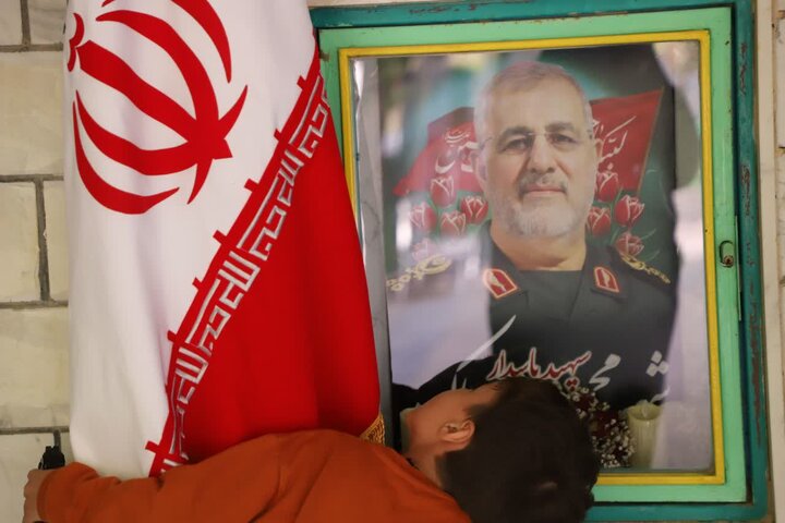 تصلویر/ادای احترام به مقام شامخ شهدای روستای دهسد و سردار شهید محمد پاکپور