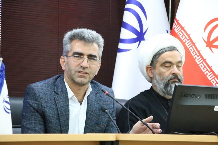 تصاویر/ قدردانی از معلمان نمونه در هفته معلم در شهرستان مهدی‌شهر