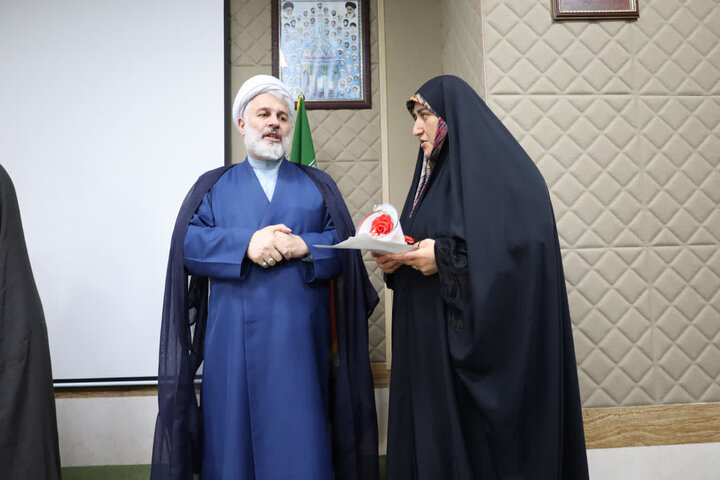 تصاویر/ تجلیل از مبلغات ساروی طرح محمد امین