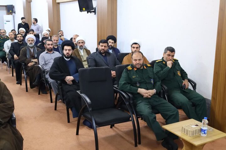 تصاویر/ دیدار مسئول و کارکنان دفتر نمایندگی ولی فقیه در سپاه کربلا مازندران به مناسبت هفته عقیدتی سپاه