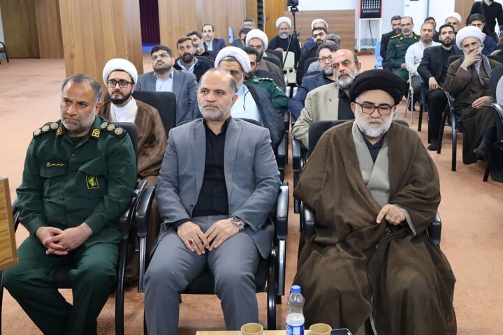تصاویر/ دیدار مسئول و کارکنان دفتر نمایندگی ولی فقیه در سپاه کربلا مازندران به مناسبت هفته عقیدتی سپاه