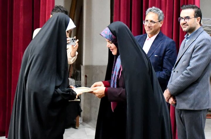 تصاویر/  آیین تجلیل از معلمان برتر