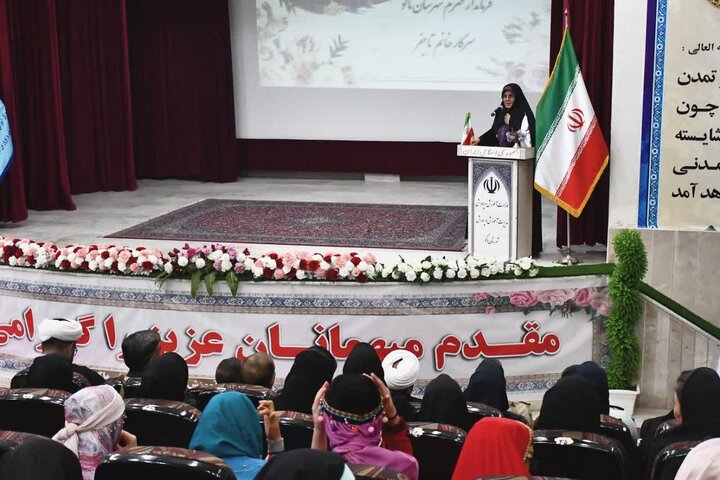 تصاویر/  آیین تجلیل از معلمان برتر