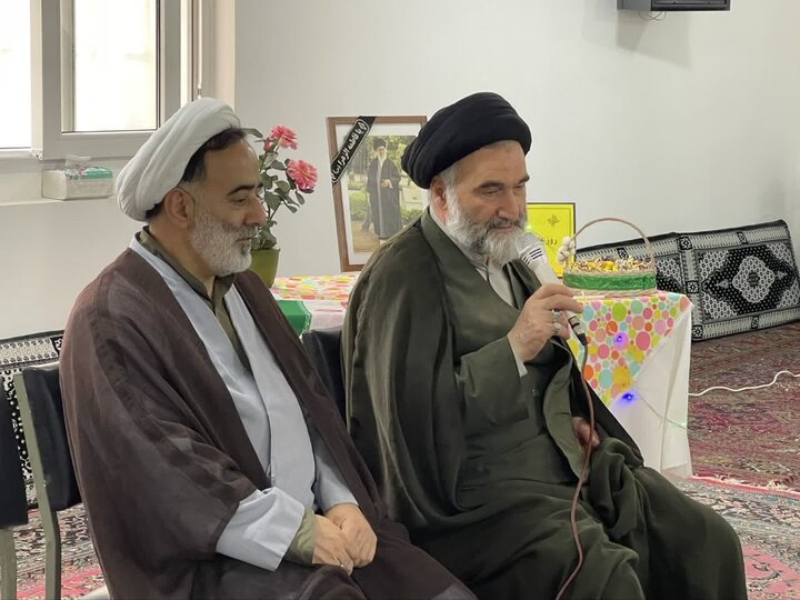 تصاویر/ دیدار امام جمعه شهرستان نوشهر با فعالان قرآنی