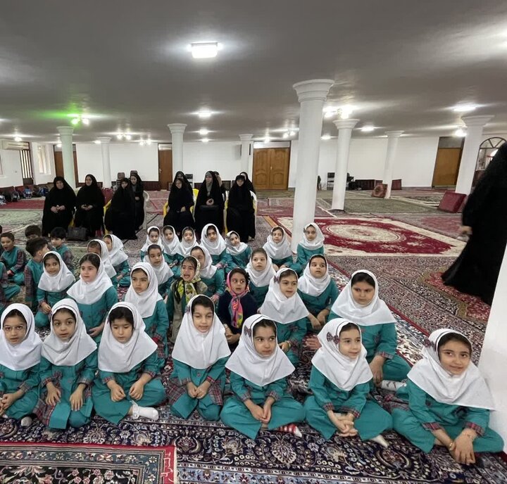 تصاویر/ دیدار امام جمعه شهرستان نوشهر با فعالان قرآنی