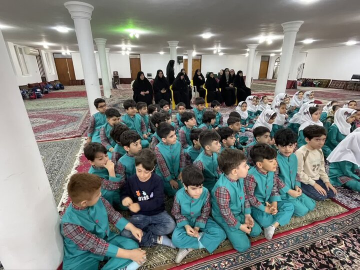 تصاویر/ دیدار امام جمعه شهرستان نوشهر با فعالان قرآنی