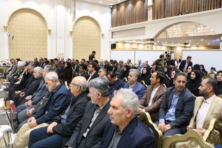 تصاویر/  آیین شهرستانی  گرامیداشت مقام معلم و تجلیل از معلمان نمونه شهرستان  خوی