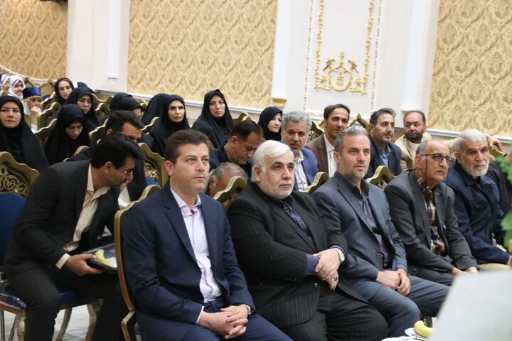 تصاویر/  آیین شهرستانی  گرامیداشت مقام معلم و تجلیل از معلمان نمونه شهرستان  خوی