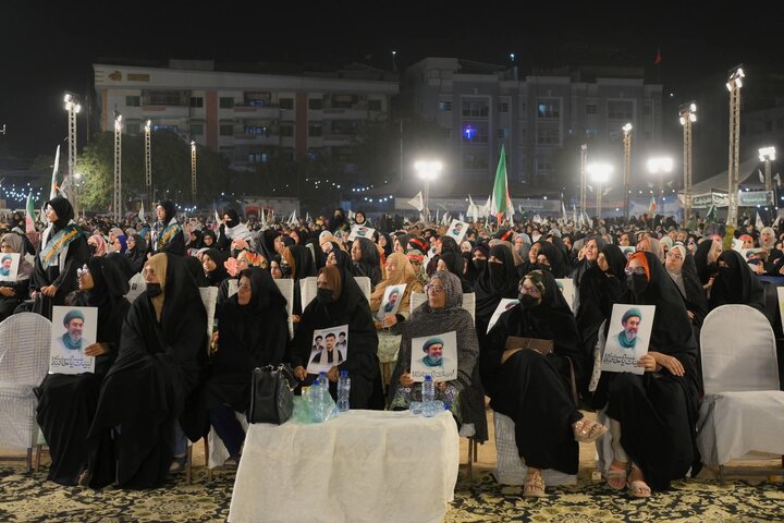 شہید امام خامنہ ای کی یاد میں کراچی میں عظیم الشان اجتماع