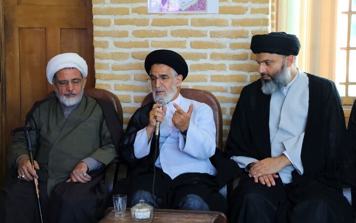 تصاویر/ مراسم تجلیل از اساتید مدرسه علميه سطح عالی خان یزد