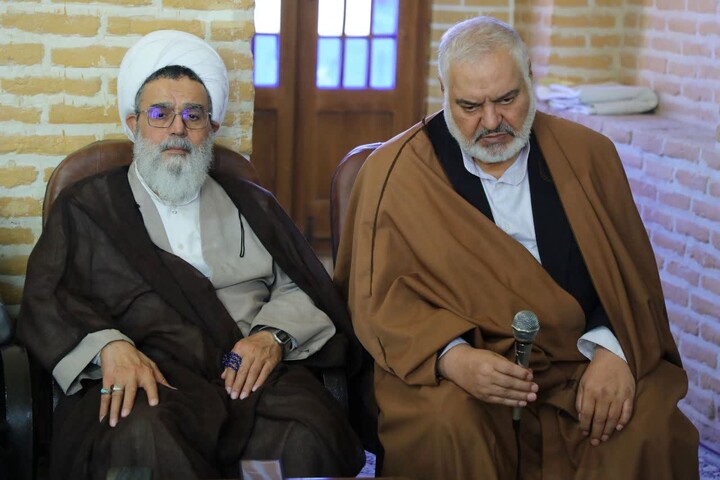 تصاویر/ مراسم تجلیل از اساتید مدرسه علميه سطح عالی خان یزد