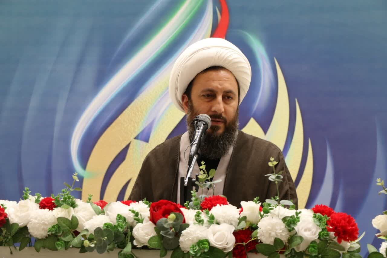 شهید مطهری و رهبر معظم انقلاب گفتمان انقلاب را به دستاوردهای عملی تبدیل کردند