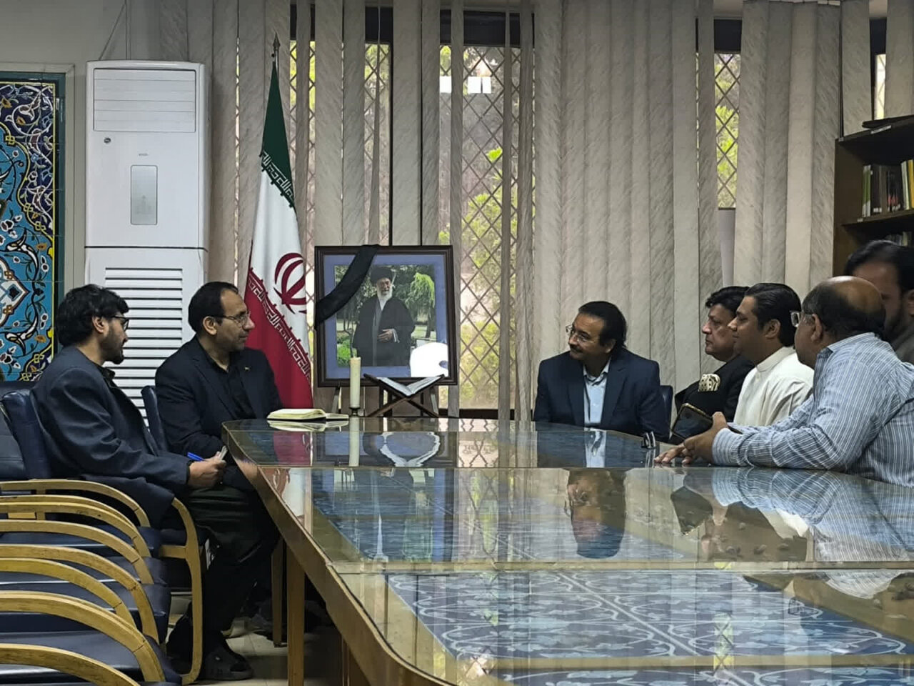 ما از آرمان‌های جمهوری اسلامی ایران دفاع می‌کنیم
