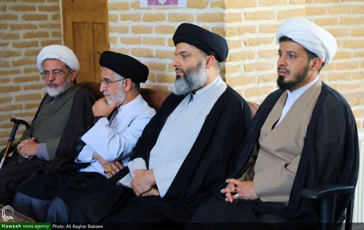 تصاویر/ مراسم تجلیل از اساتید مدرسه علمیه سطح عالی خان یزد