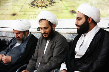 بررسی برنامه‌های کارگروه جذب و تبلیغ در مدرسه علمیه امام خمینی(ره) هرسین+عکس