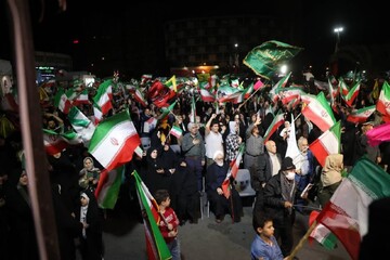 تصاویر/  اجتماع بیعت با رهبر انقلاب و حمایت از رزمندگان در میدان ولیعصر(عج)