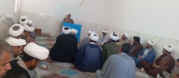 جلسه ماهیانه مبلّغین طرح هجرت شهرستان دلگان برگزار شد+عکس