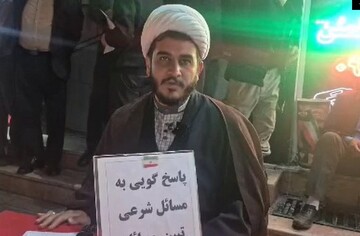 فیلم | خدمات‌رسانی مواکب‌ فرهنگی به شرکت کنندگان در اجتماعات قرچک