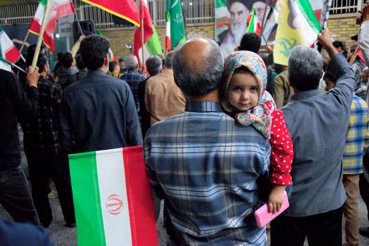 تصاویر/شصت و پنجمین شب از میدان داری مردم دارالشهدای آران وبیدگل