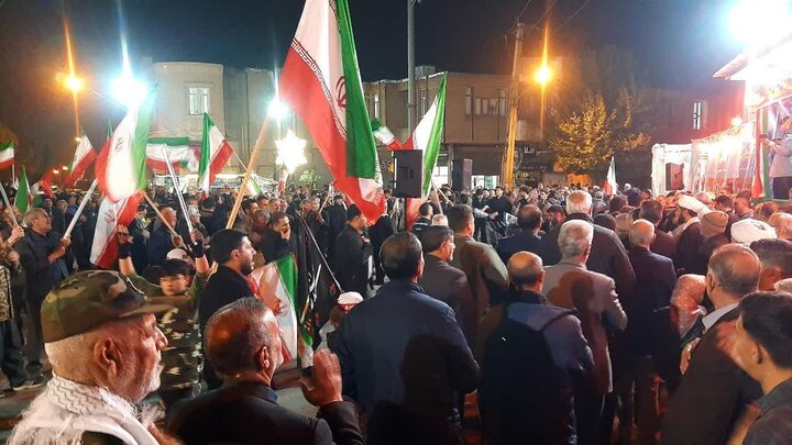 تصاویر/ خونخواهی رهبر شهید و بیعت با رهبری؛ شعار محوری شصت و پنجمین تجمع مردمی شهرستان شاهین دژ