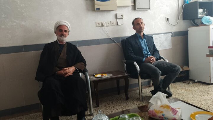تصاویر/ دیدار روحانیون شهرستان شوط با مدیران مدارس به مناسبت هفته معلم