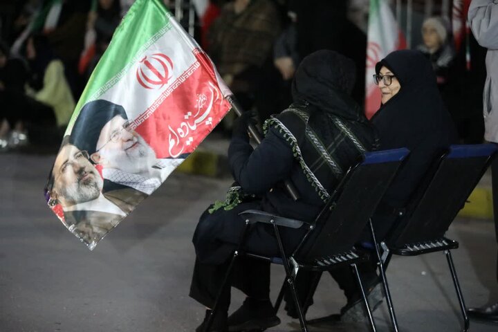تصاویر/ شصت و پنجمین شب متوالی مردم ارومیه در تجدید میثاق با آرمان‌های انقلاب