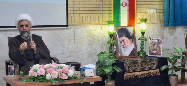 تصایر/ مراسم تجلیل از اساتید حوزه علمیه خواهران در کنگان