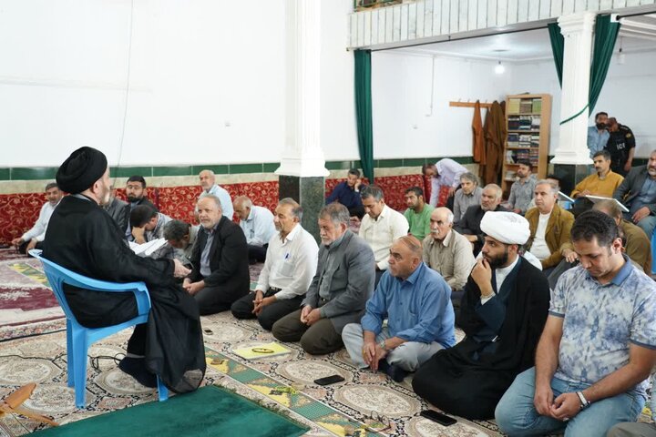تصاویر/دیدار نماینده ولی فقیه در لرستان با نمازگران مسجد امام علی(ع)خرم آباد