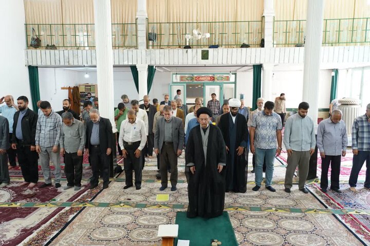 تصاویر/دیدار نماینده ولی فقیه در لرستان با نمازگران مسجد امام علی(ع)خرم آباد