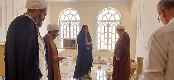 تثاویر/ بازدید امام جمعه برازجان از اداره میراث فرهنگی دشتستان