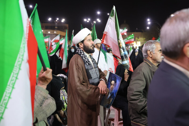 تصاویر / اجتماع مردمی بیعت با رهبر معظم انقلاب و نکوداشت مقام معلم در همدان
