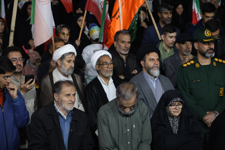 تصاویر / اجتماع مردمی بیعت با رهبر معظم انقلاب و نکوداشت مقام معلم در همدان