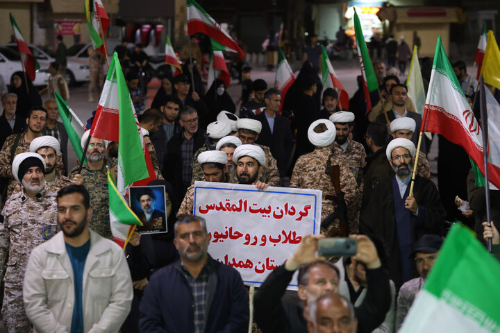 تصاویر / اجتماع مردمی بیعت با رهبر معظم انقلاب و نکوداشت مقام معلم در همدان