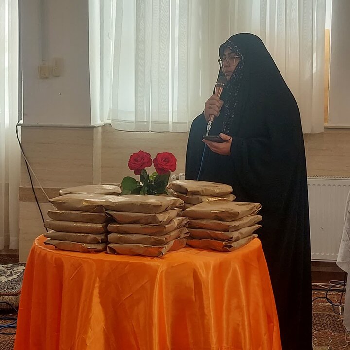 تصاویر/  گرامیداشت روز معلم توسط حجت‌الاسلام فتاحی امام جمعه ابرکوه