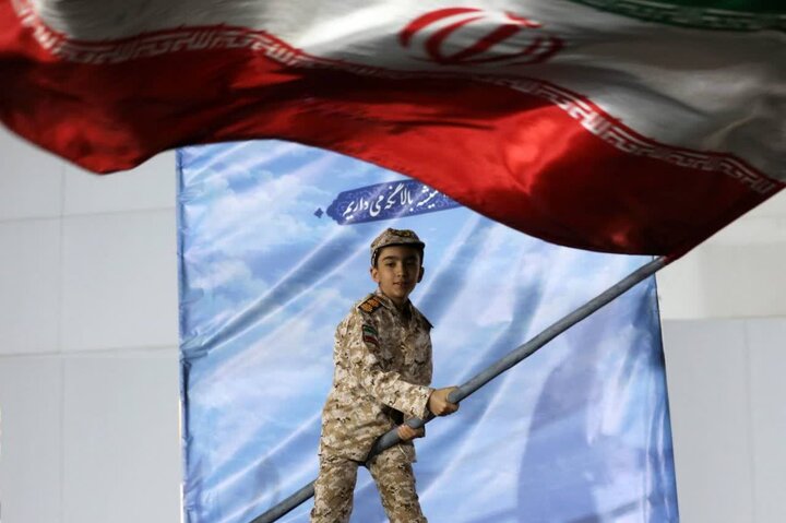 تصاویر/  اجتماع بیعت با رهبر انقلاب و حمایت از رزمندگان در میدان ولیعصر(عج)