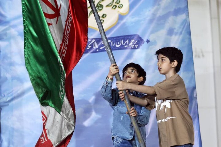 تصاویر/  اجتماع بیعت با رهبر انقلاب و حمایت از رزمندگان در میدان ولیعصر(عج)