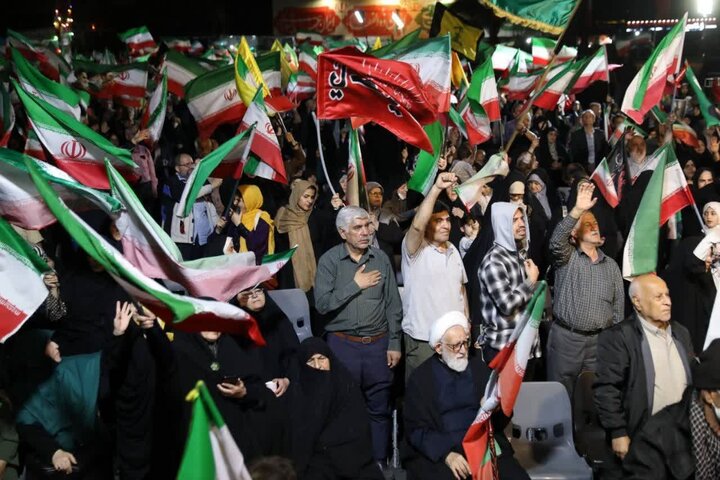 تصاویر/  اجتماع بیعت با رهبر انقلاب و حمایت از رزمندگان در میدان ولیعصر(عج)