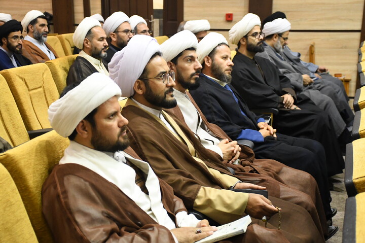 تصاویر/ آیین تجلیل از اساتید مدارس علمیه آذربایجان غربی