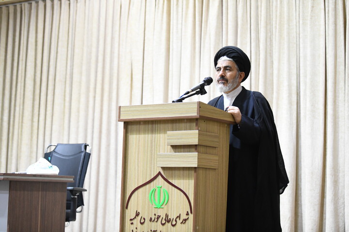 تصاویر/ آیین تجلیل از اساتید مدارس علمیه آذربایجان غربی