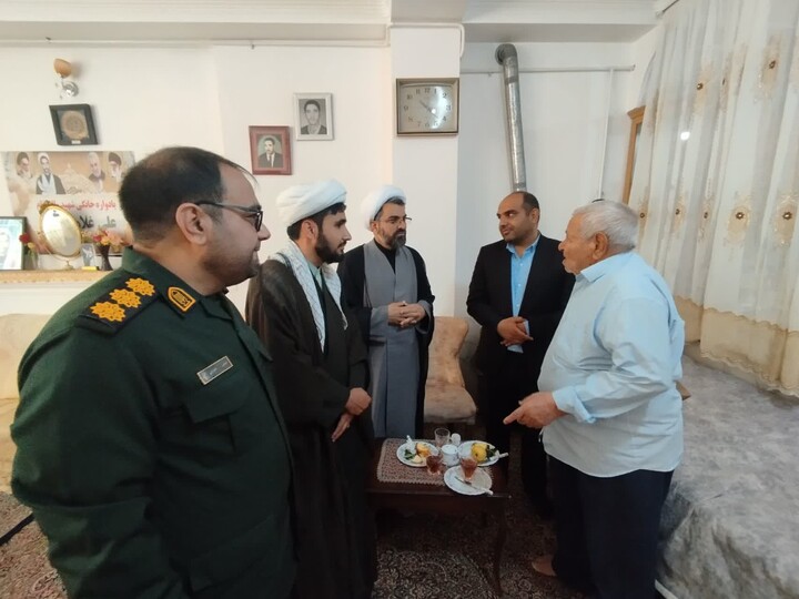 تصاویر/دیدار با خانواده معظم شهدای روحانی شهرستان انار