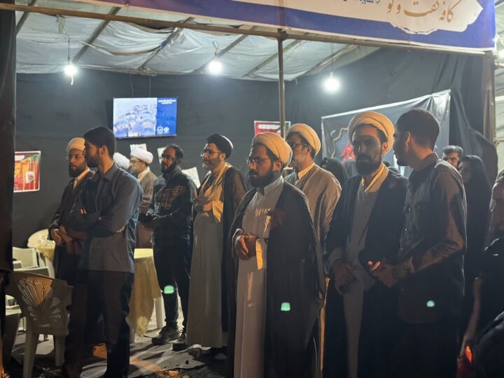 تصاویر/حضور پرشور روحانیون،اساتید و طلاب مبلغ کاشان در غرفه مدارس علمیه آيت الله اعتمادی