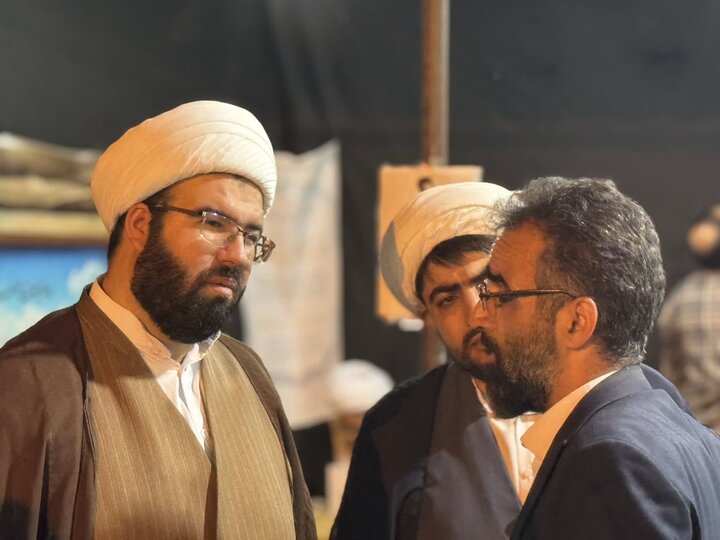 تصاویر/حضور پرشور روحانیون،اساتید و طلاب مبلغ کاشان در غرفه مدارس علمیه آيت الله اعتمادی