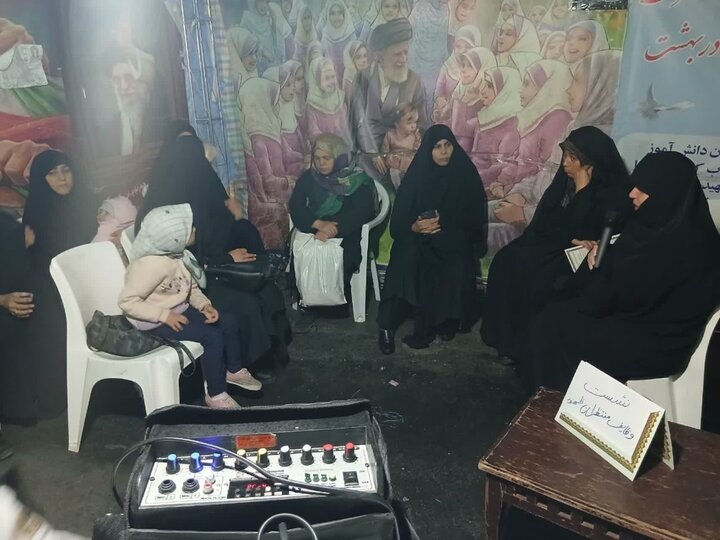 تصاویر/نشست اخلاقی منتظران ظهور با حضور استاد مدرسه علمیه فاطمه‌الزهرا اراک