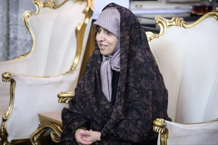 تصاویر/دیدار استاندار مرکزی با جانباز سرافراز ۷۰ درصد غلامرضا عابدی